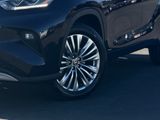 New 2026 Toyota Highlander Hybrid SUV