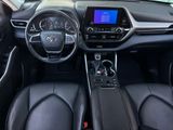 Used 2023 Toyota Highlander SUV