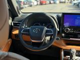 New 2026 Toyota Highlander Hybrid SUV