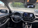Used 2022 Toyota Highlander Hybrid SUV
