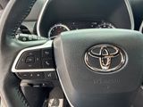 Used 2023 Toyota Highlander SUV