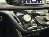 Used 2025 Chrysler Pacifica Van