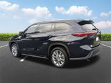 Used 2023 Toyota Highlander SUV