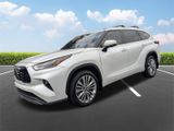 Used 2023 Toyota Highlander SUV
