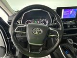 Used 2023 Toyota Highlander SUV