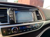 Used 2017 Toyota Highlander SUV
