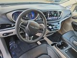 Used 2024 Chrysler Pacifica Van