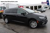 Used 2024 Chrysler Pacifica Van
