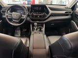Used 2025 Toyota Highlander SUV