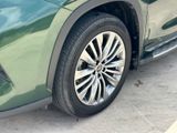 Used 2024 Toyota Highlander SUV