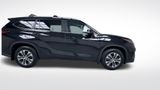 Used 2023 Toyota Highlander SUV