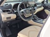 Used 2025 Toyota Highlander SUV