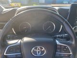 Used 2021 Toyota Highlander SUV