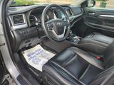 Used 2017 Toyota Highlander SUV