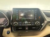 Used 2021 Toyota Highlander SUV