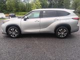 Used 2022 Toyota Highlander Hybrid SUV