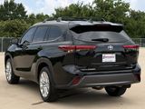 Used 2023 Toyota Highlander SUV