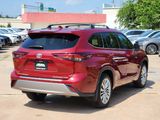 Used 2024 Toyota Highlander SUV