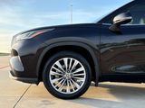 Used 2020 Toyota Highlander SUV
