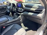 Used 2025 Toyota Highlander Hybrid SUV