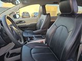 Used 2024 Chrysler Pacifica Van