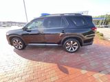 Used 2025 Honda Pilot SUV