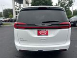 Used 2025 Chrysler Pacifica Van