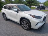 Used 2025 Toyota Highlander SUV