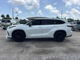 Used 2023 Toyota Highlander SUV