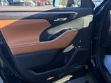 New 2026 Toyota Highlander Hybrid SUV