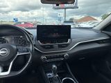 Used 2024 Nissan Altima Sedan