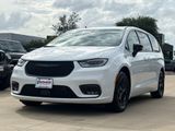 Used 2024 Chrysler Pacifica Hybrid Van