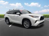 Used 2023 Toyota Highlander SUV