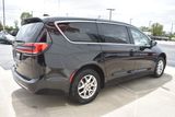 Used 2025 Chrysler Pacifica Van