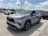 Used 2025 Toyota Highlander Hybrid SUV