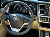 Used 2016 Toyota Highlander SUV