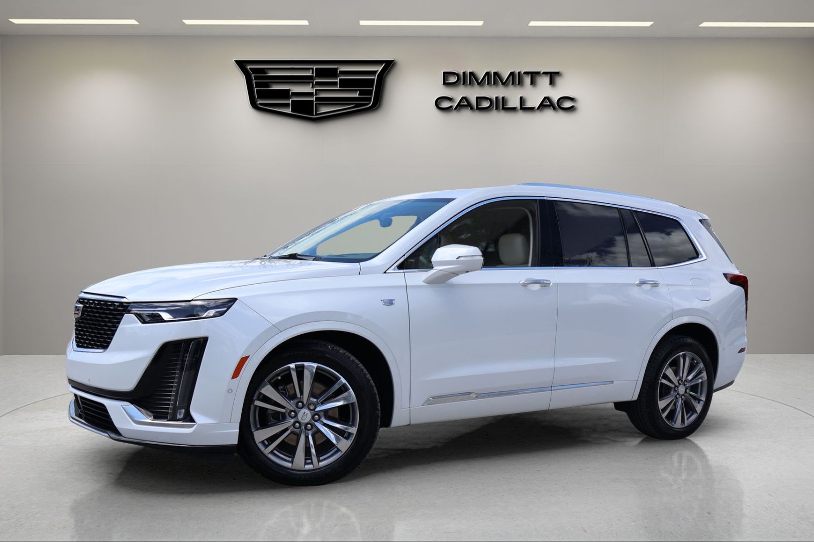 Crystal White Tricoat 2022 Cadillac XT6 Premium Luxury FWD SUV / Crossover Front-Wheel Drive 9-Speed Automatic
