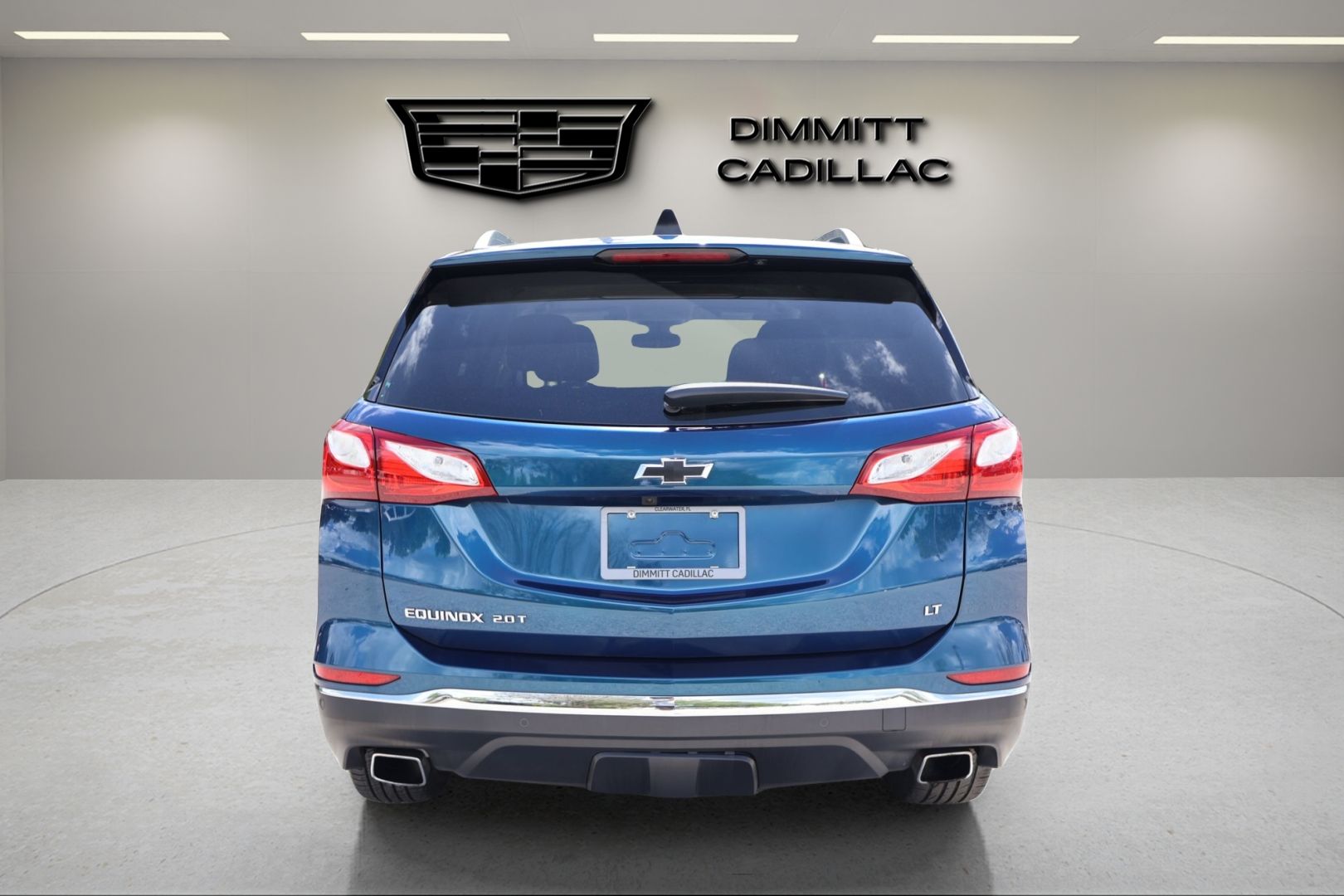 View vehicle photo 4