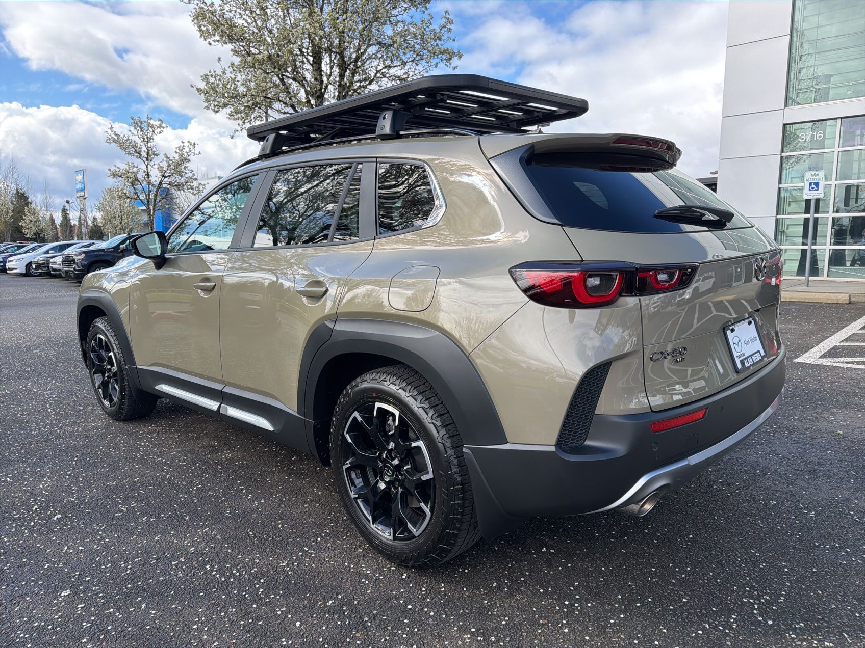 View vehicle photo 2