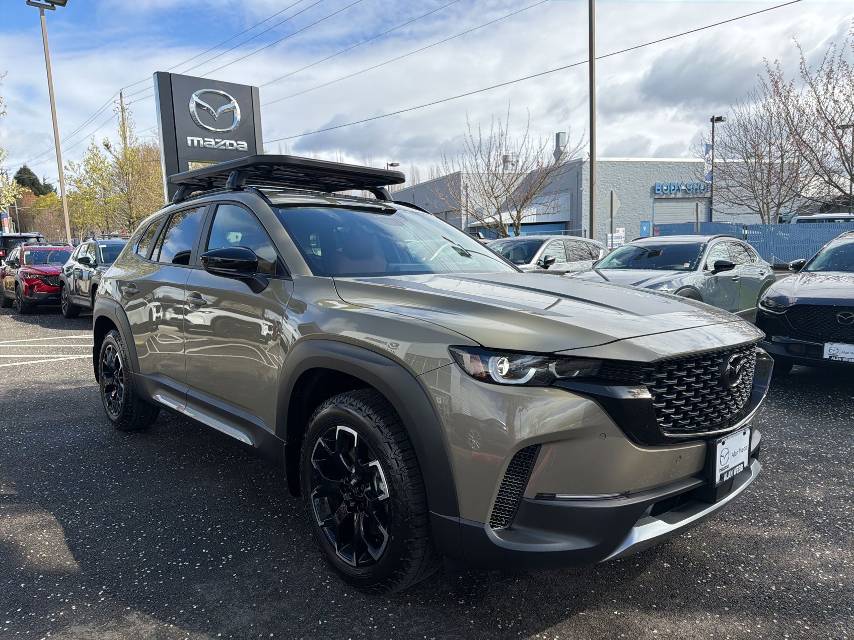 View vehicle photo 4