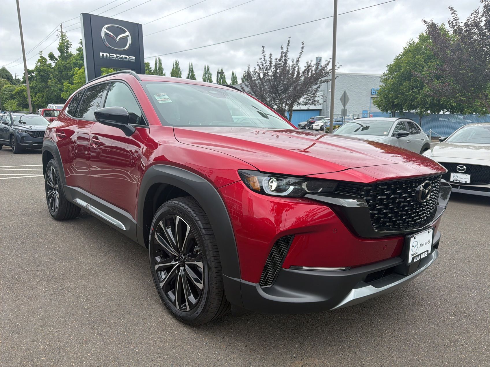 View vehicle photo 4
