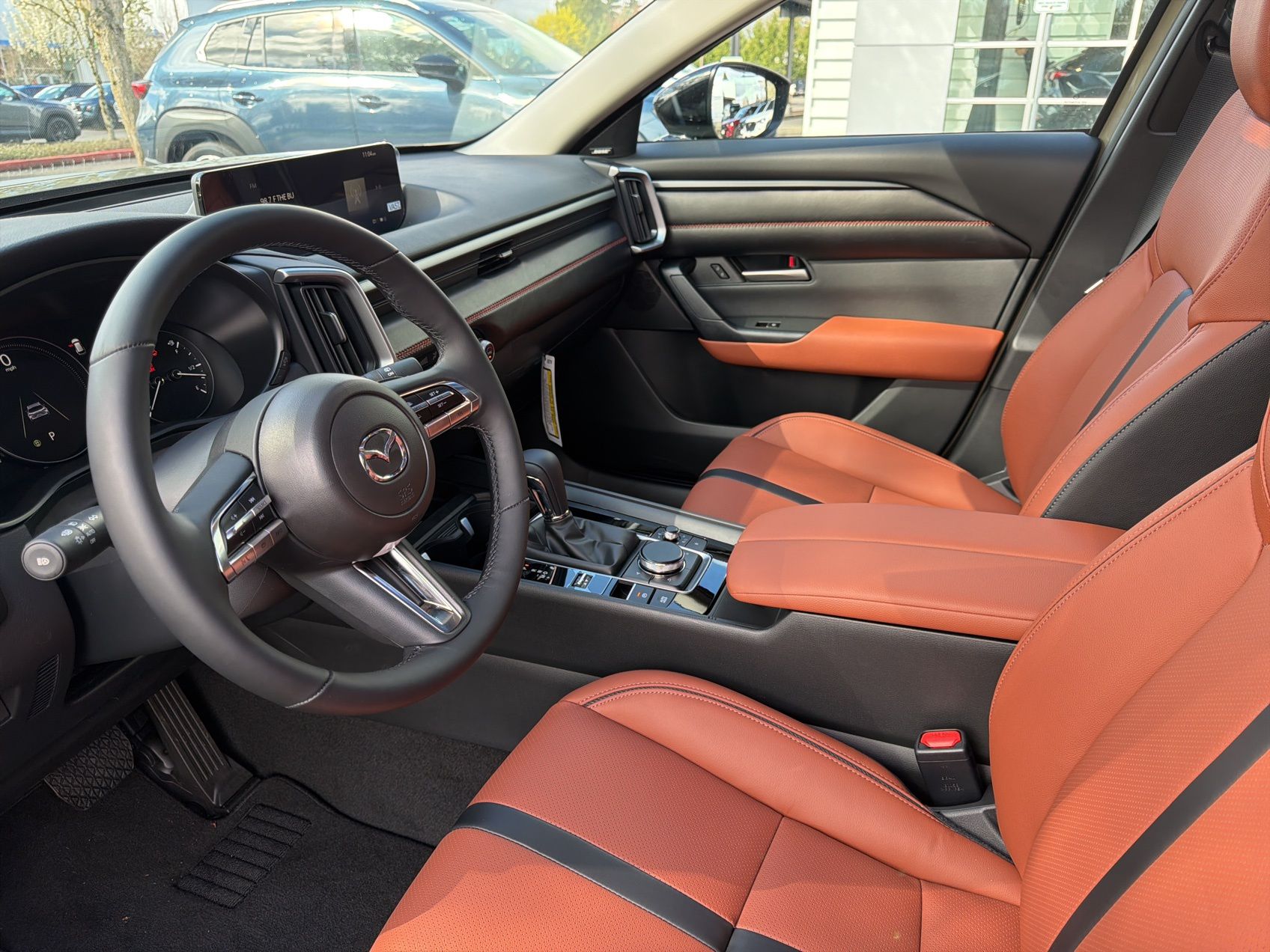 View vehicle photo 5