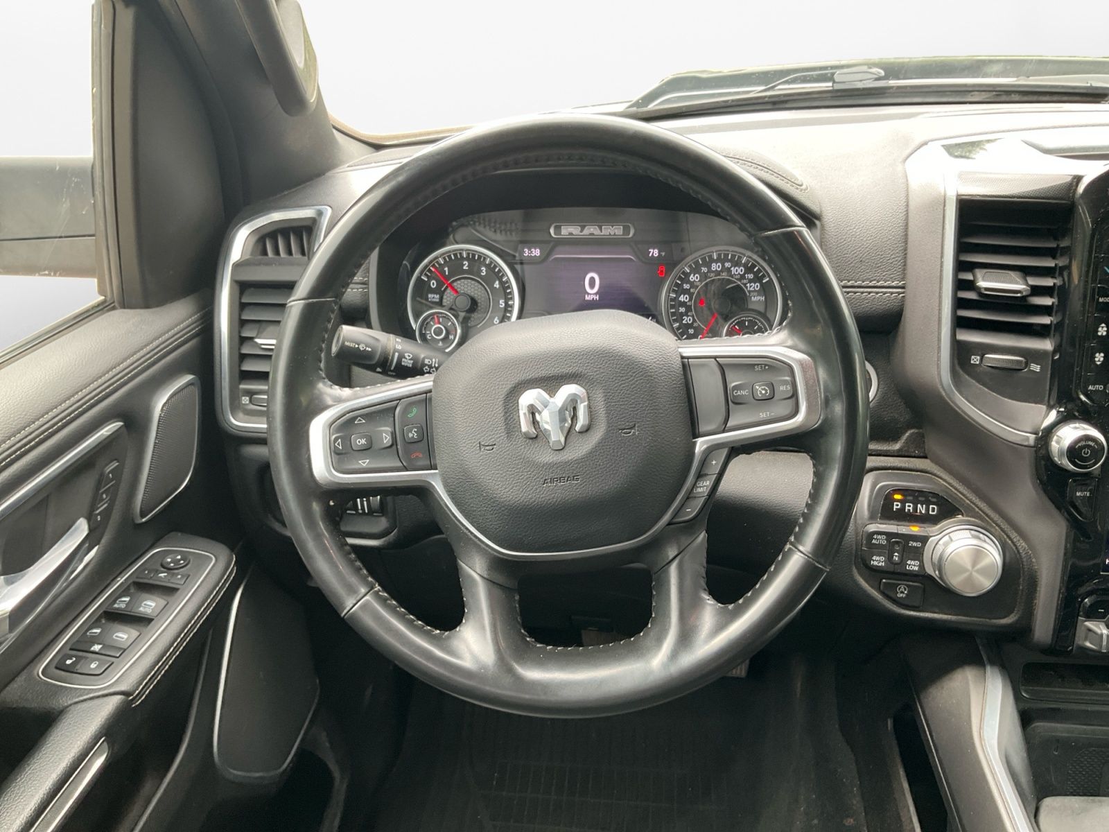2022 Ivory White Tri-Coat Pearlcoat Ram 1500 Laramie 4X4 Truck