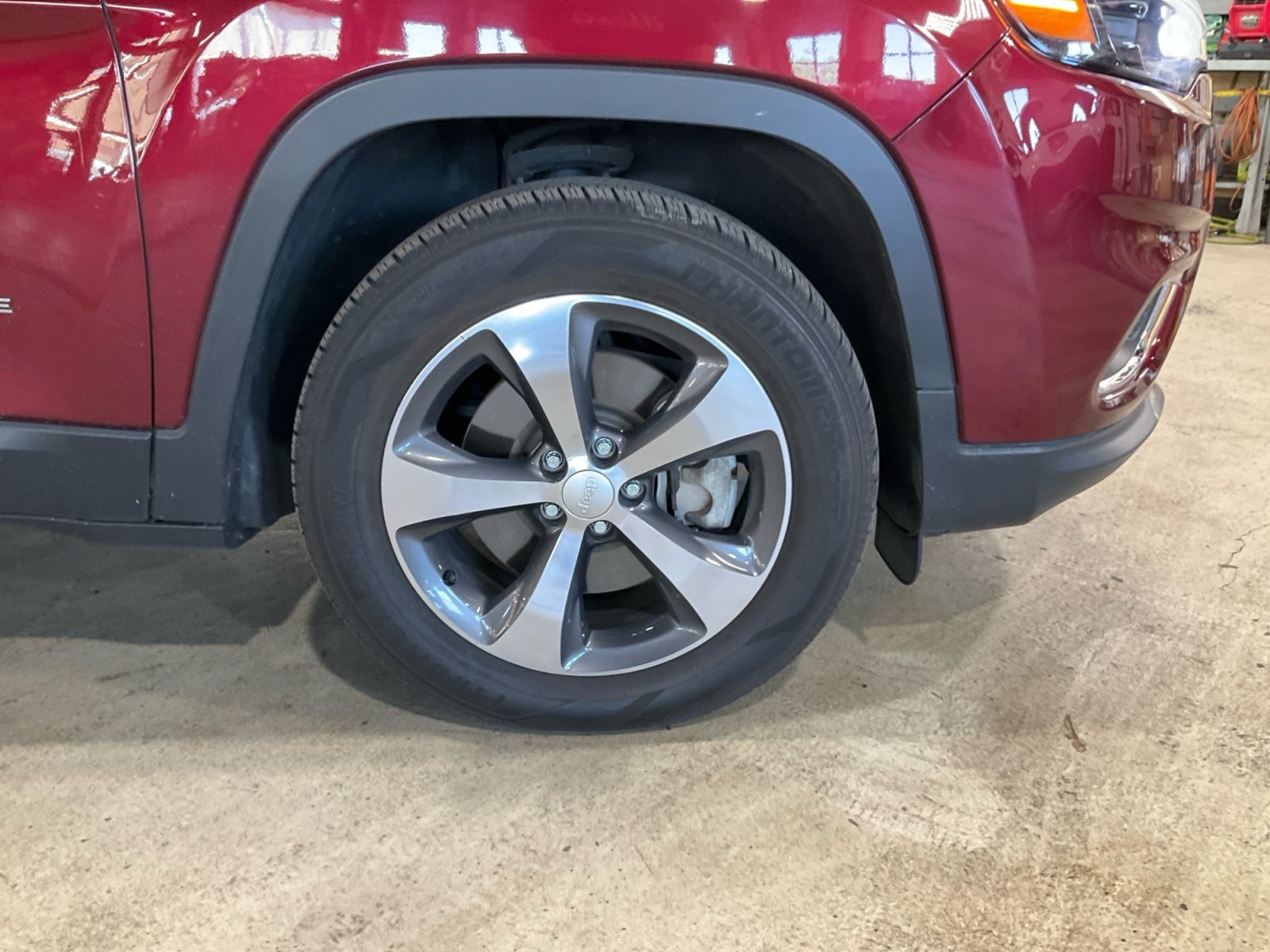 2019 Velvet Red Pearlcoat Jeep Cherokee Limited 4X4 SUV