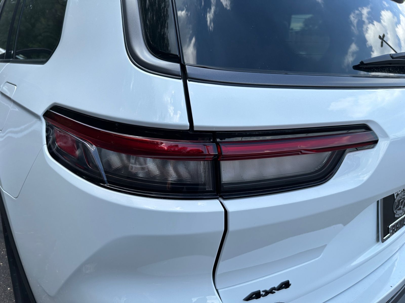 2026 Bright White Clearcoat Jeep Grand Cherokee L Laredo 4X4 SUV