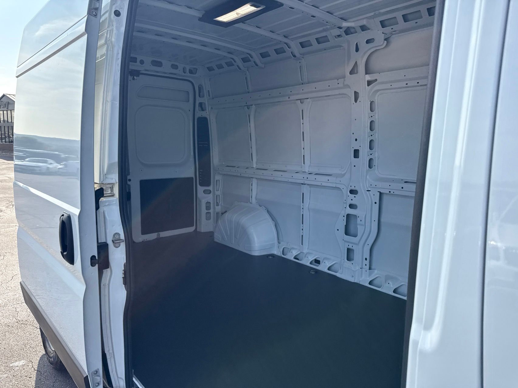 2025 Bright White Clearcoat Ram ProMaster 2500 High Roof FWD Van