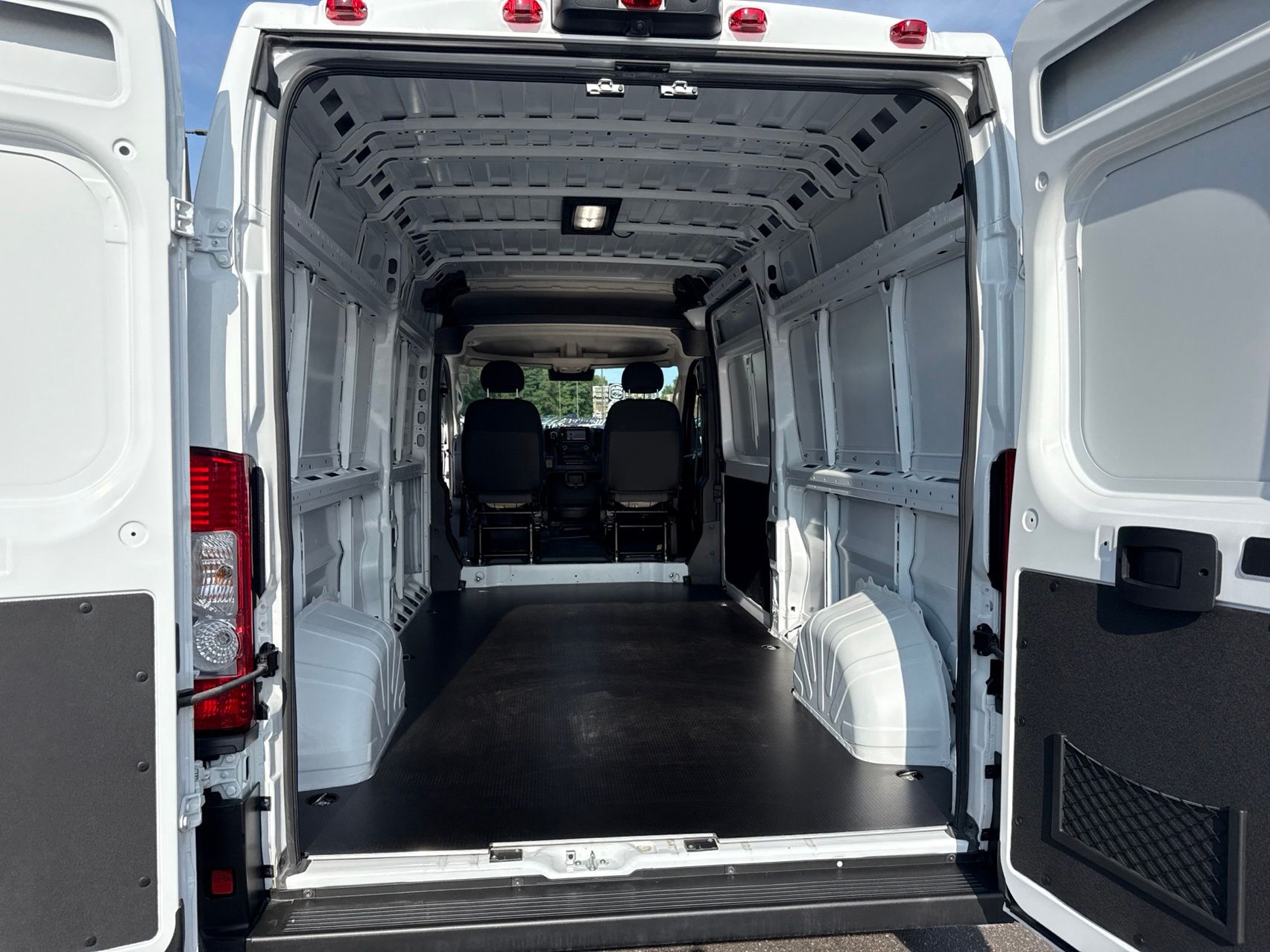 2025 Bright White Clearcoat Ram ProMaster 2500 High Roof FWD Van