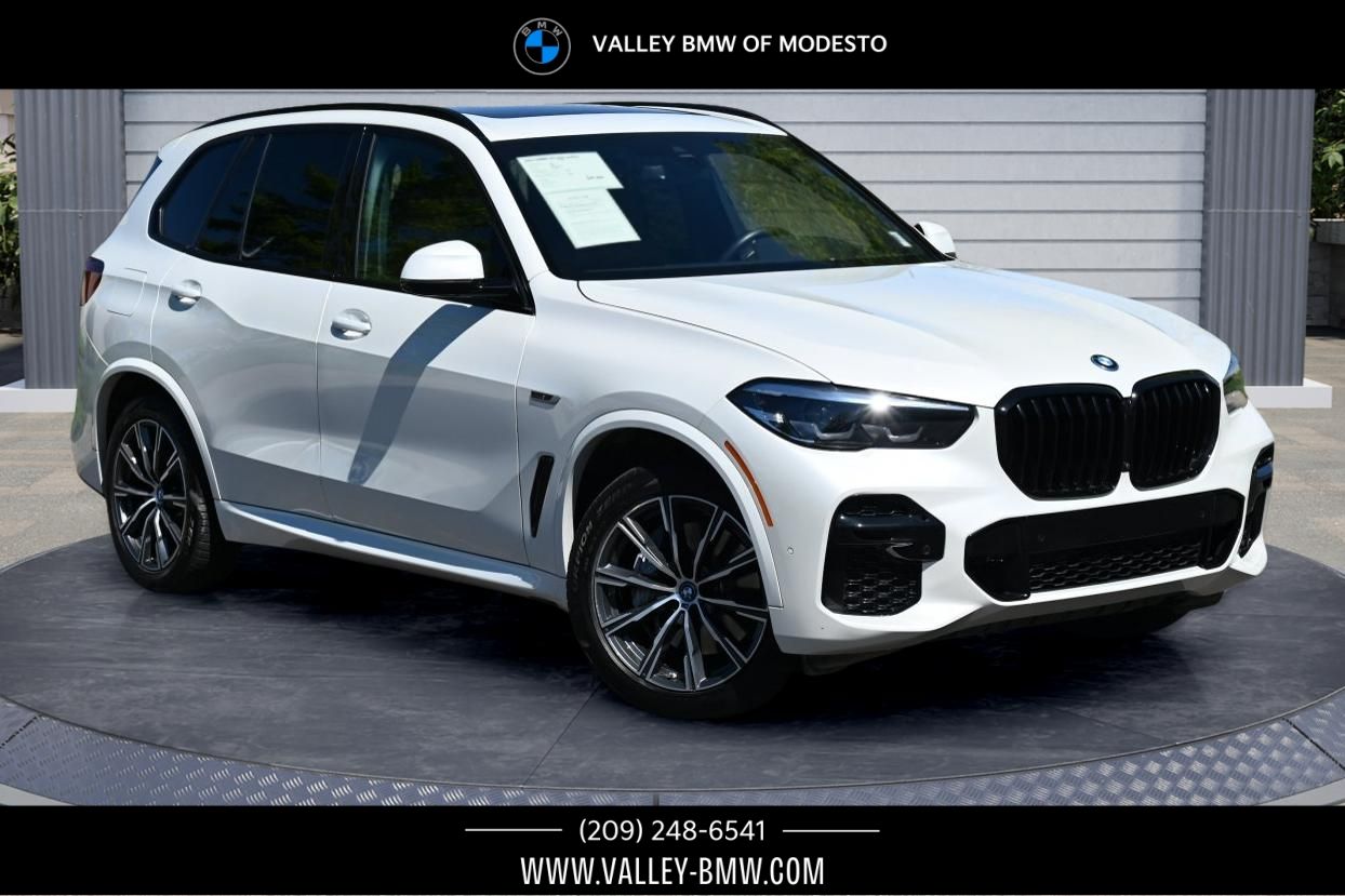 Mineral White Metallic 2023 BMW X5 xDrive45e AWD SUV / Crossover All-Wheel Drive 8-Speed Automatic