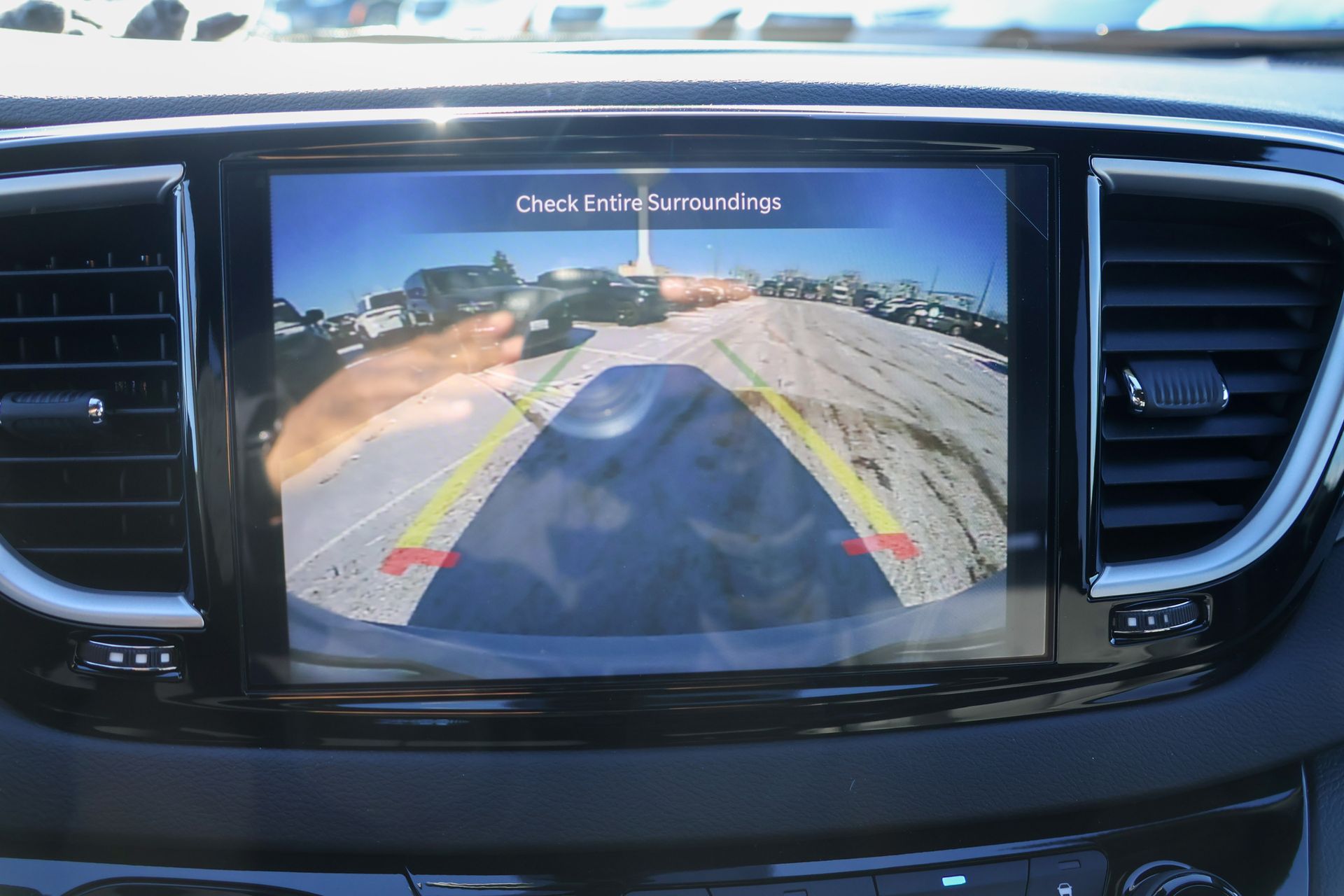 2026 CHRYSLER VOYAGER - Image 20