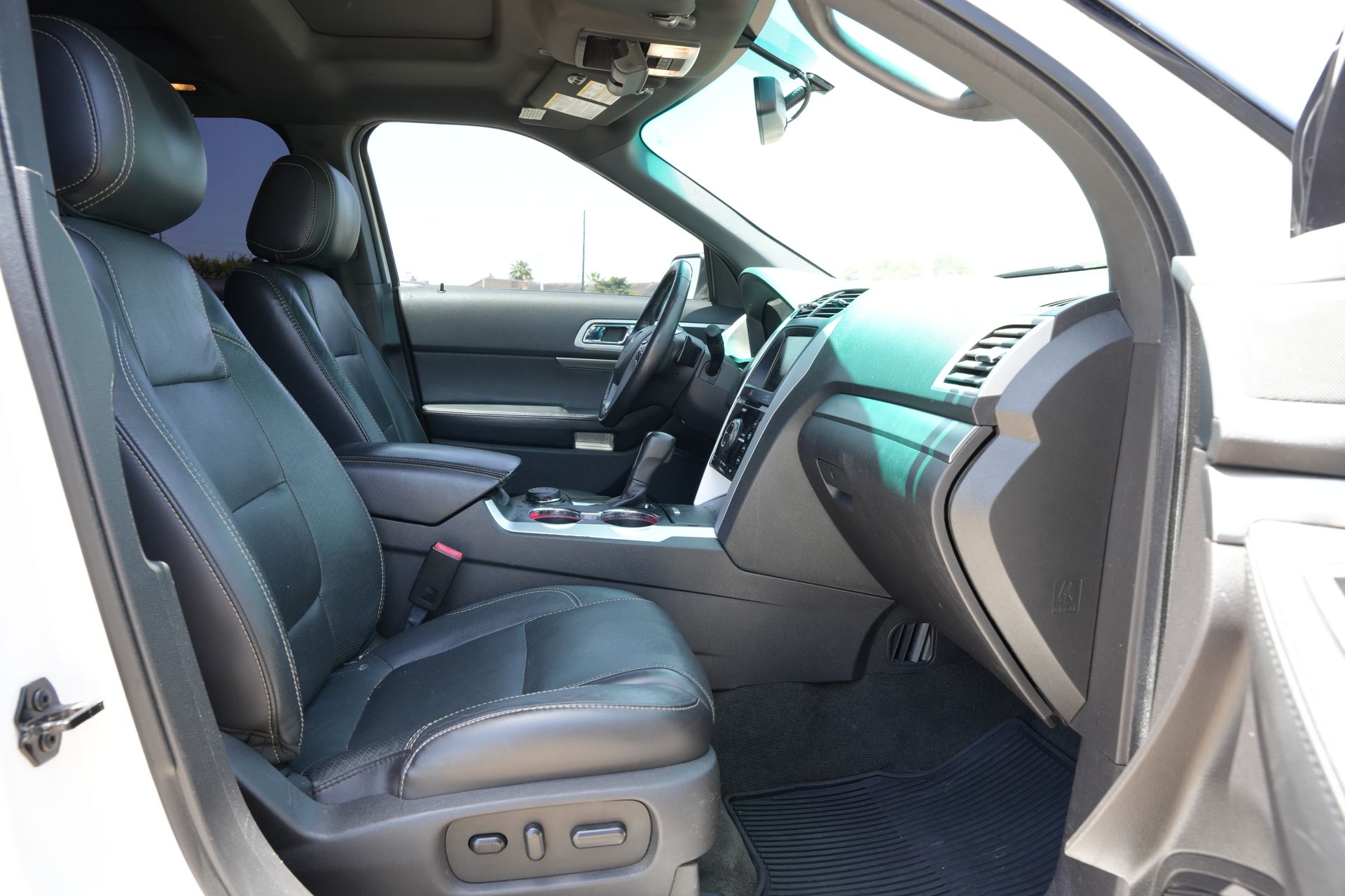 2015 Ford Explorer Sport White at Ultimate Motorsports